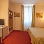 Laurentia Hotel