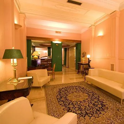 Hotell Laurentia 3*