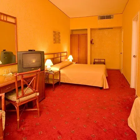 Hotell Laurentia 3*