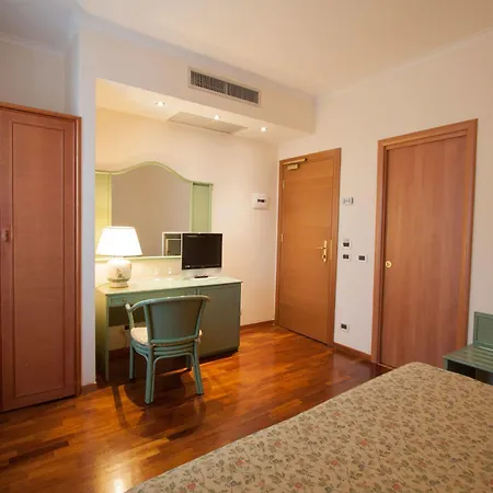 Hotel Laurentia Řím