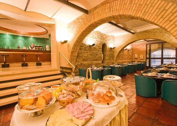 Hotel Laurentia 3*